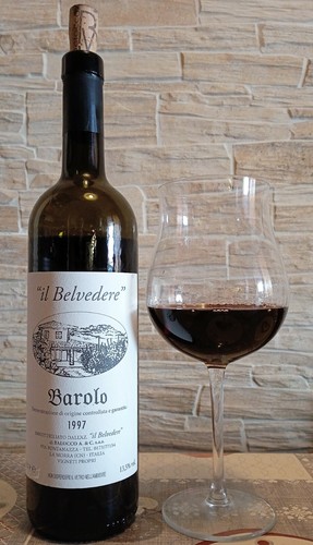 Barolo il belvedere a - barolo, belvedere"