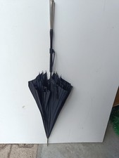 Vecchio ombrello da donna