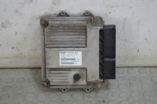 22605 Centralina motore Opel Corsa C 1.3 CDTI dal 2000 al 2006 cod 55196352