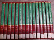 Set of 15 Nueva Enciclopedia