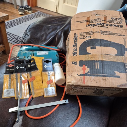 Black and decker - black,