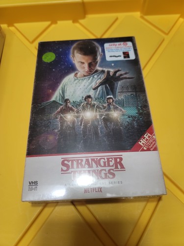 Stranger things season 4k - stranger,