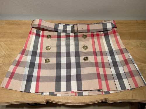 Gonna burberry london - gonna, a