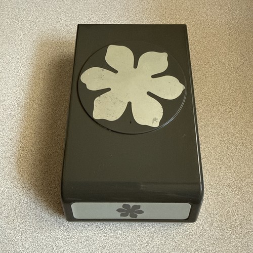 Stampin paper craft punch - stampin, ~