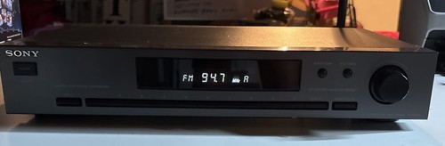 Tested working vintage sony - &,