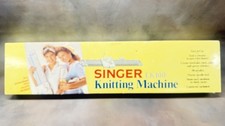 Macchina per maglieria Singer