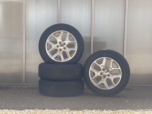 Cerchi lega con gomme jeep - in,