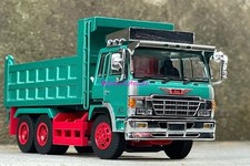 DBGT 1:64 Green HINO Super