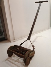 Antico Tagliaerba In Legno E