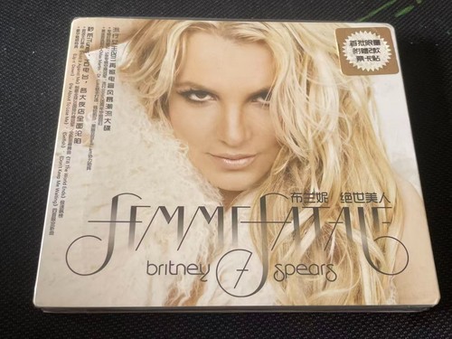 Britney spears femme fatale - spears,