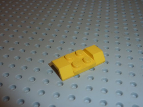 Lego yellow car mudguard - yellow,