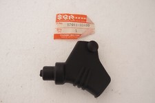 57661-33400 Coprileva in gomma originale Suzuki NOS (GS GSX GSF 500 550 600 750)
