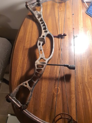 Hoyt crx 70lbs camo - 32, 29"