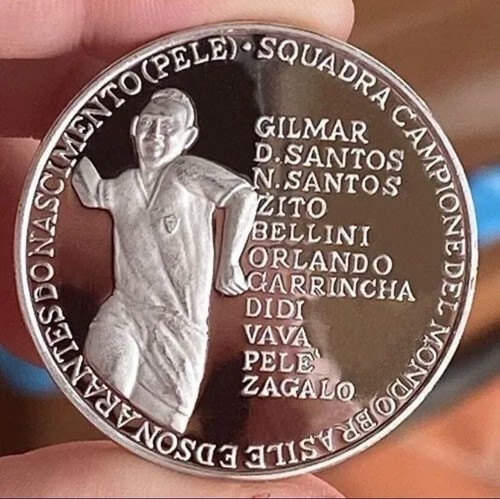 Pele moneta mondiale di - vi,