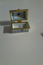 OGGETTO DEL PRADO COLLECTION E. P. 60 FINE PORCELLANA FATTA A MANO 