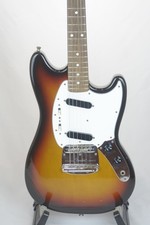 Fender Japan MG69-65 Mustang