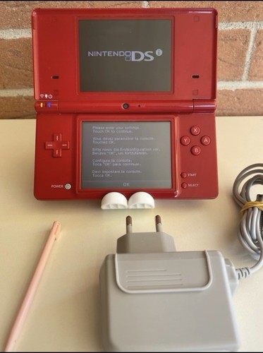 Nintendo dsi rosso console - nintendo,