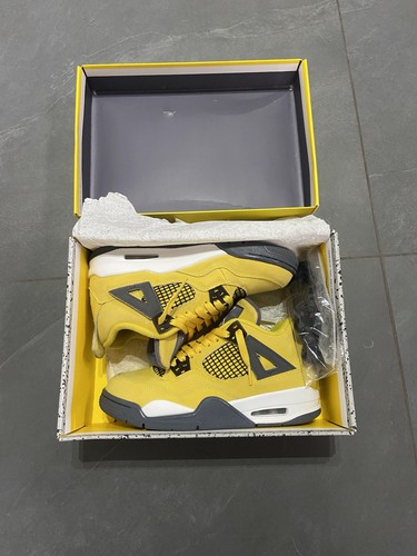 Air jordan retro - air,