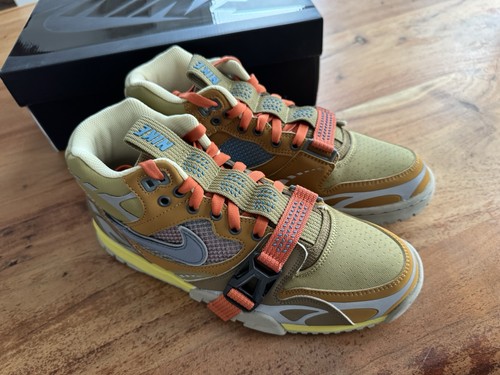 Nike air trainer - air, coriander