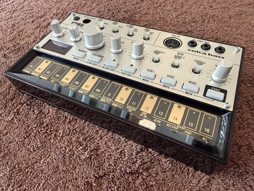 Basso korg volca - basso,