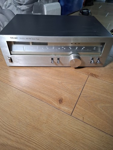 Sintonizzatore stereo fi - stereo, hi-fi