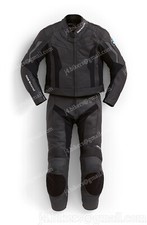 Tuta in pelle per moto da