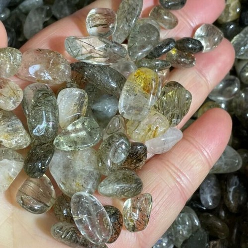 Rara pietra intercrescita