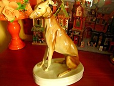 LEVRIERO statua porcellana ZSOLNAY ARTDECO,dipinto mano,design Markup Bela 1930-