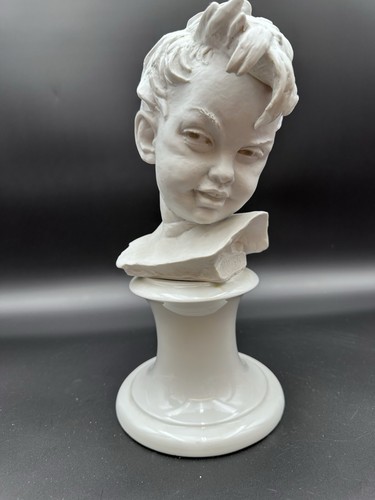 Busto ragazzo porcellana - , b