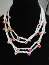 Collana all'uncinetto