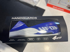 COPPIA PARAMANI UFO PATROL UNIVERSALI BLU Codice: PM01642-089