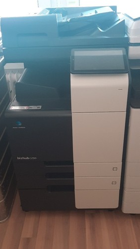 Konica minolta bizhub - minolta, c250i