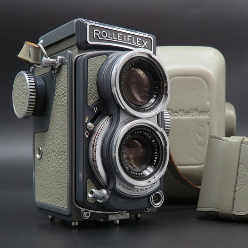 Rolleiflex 4x4 gray baby - 4x4, baby"