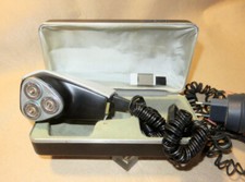 " Rasoio Elettrico Vintage " PHILISHAVE completo della sua custodia ed accessori