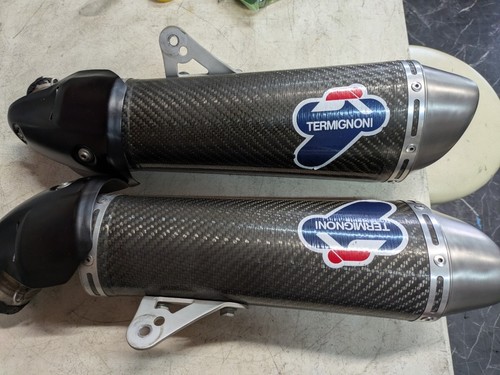 Silenziatore scarico
