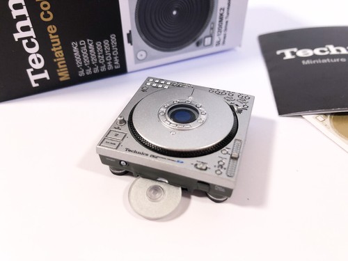 Technics digital turntable - technics,