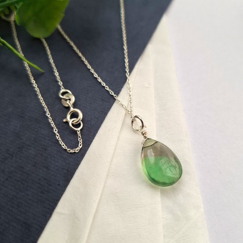 Naturale pera fluorite - naturale,