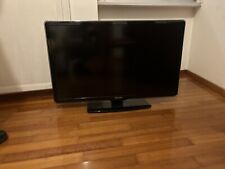 televisione 41 Pollici. NON é Smart Tv. Ha L’ambilight.