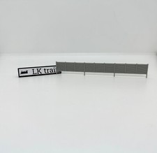 LK TRAIN muro cemento