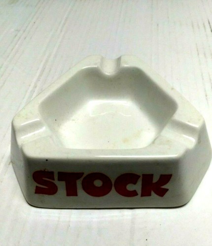 Stock posacenere ceramica