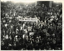 1928 Press Photo Demonstration
