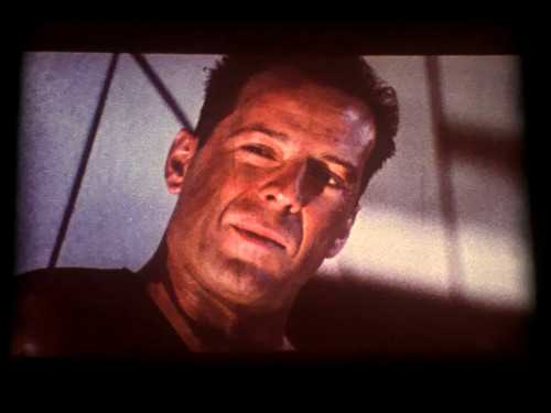 Die hard trailer - -,
