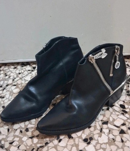 Stivaletti neri punta guess - a,