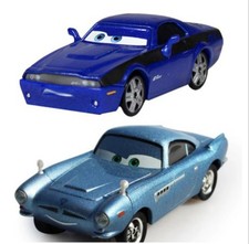 2 auto Disney Pixar Cars 2