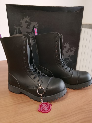 Anfibi boots nevermind never - anfibi,
