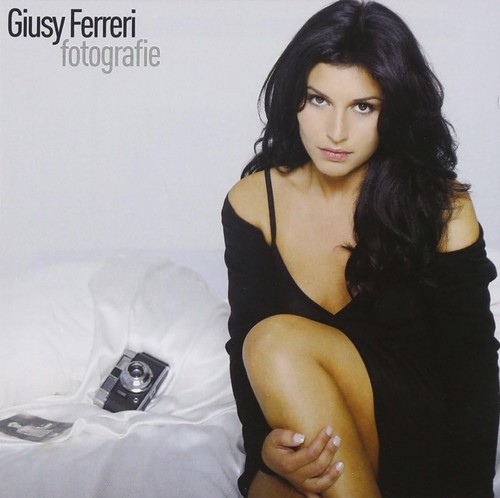 Giusy ferreri fotografie in - giusy,