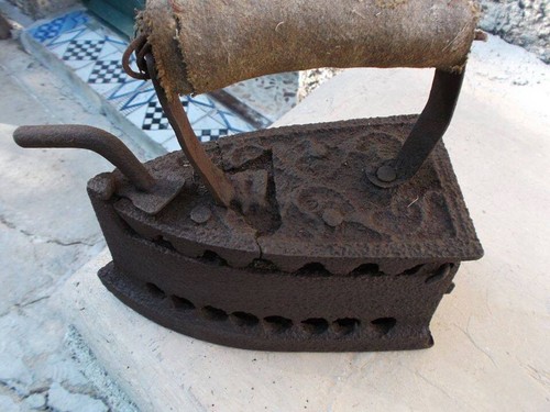 Antico ferro stiro a - ferro, da