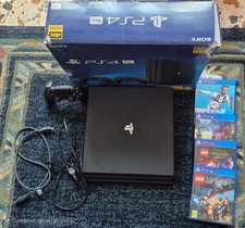 Playstation 4 PRO 1TB + 4