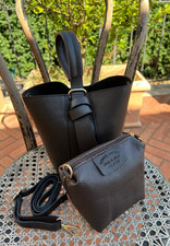 Borsa secchiello quadro c/pochette e tracolla marrone testa di moro vera pelle