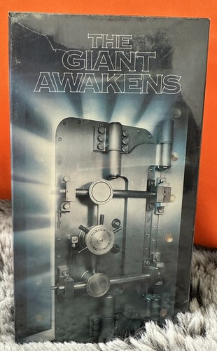 Vintage sealed the giant - sealed,